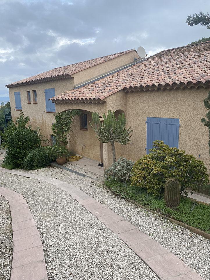 FACADE OUEST AVANT FACADE OUEST AVANT
